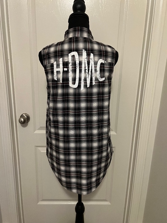 Harley-Davidson Tops - Women's Harley Davidson Fitted Plaid Sleeveless Snap Front Shirt